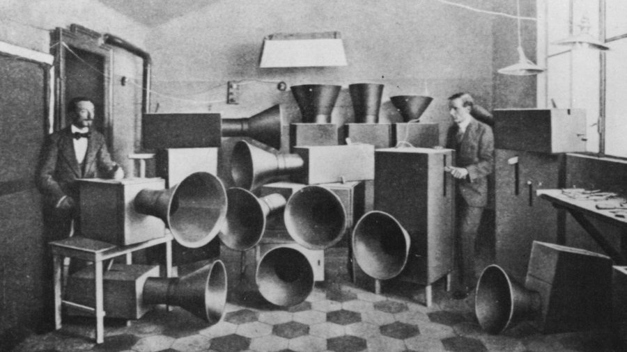 Luigi+Russolo+%281885+-+1947%29+the+futurist+artist+with+his+assistant+Piatti+and+the+noise+machine+invented+by+him+for+futurist+symphonies%2C+one+of+which+was+performed+at+the+London+Coliseum+in+June+1914.+He+was+also+a+painter.+++%28Photo+by+Hulton+Archive%2FGetty+Images%29